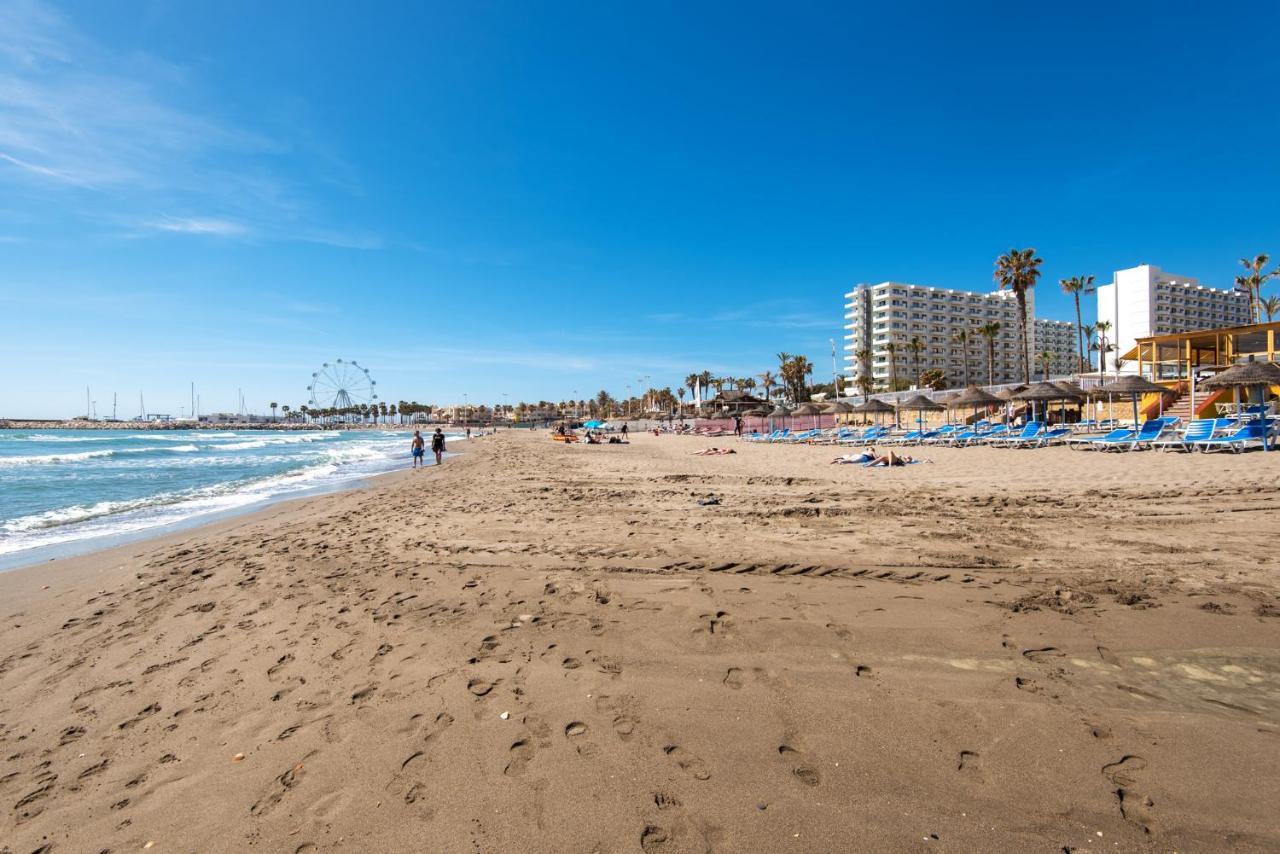 Aloha Puerto Private Apartment 1St Line Carihuela Beach Torremolinos Exterior photo