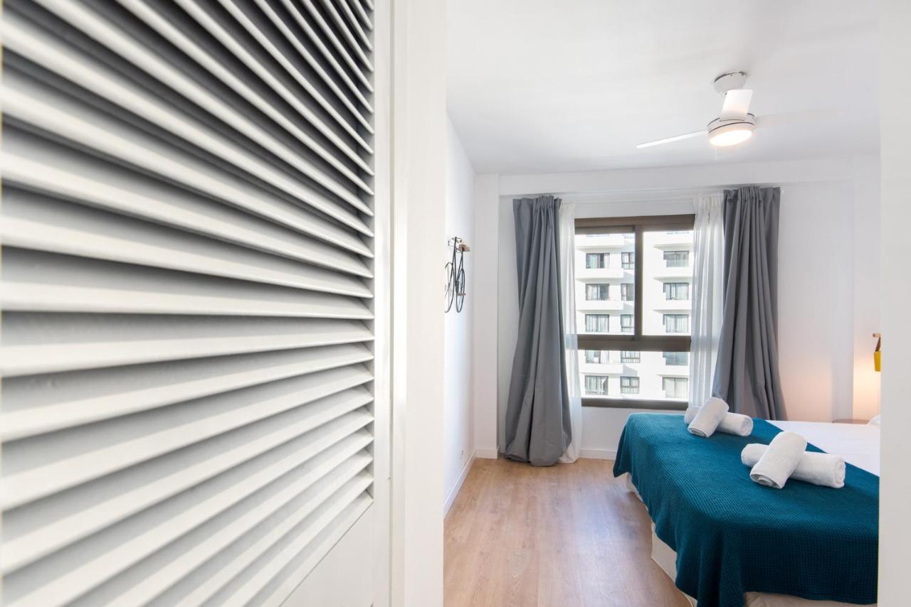 Aloha Puerto Private Apartment 1St Line Carihuela Beach Torremolinos Exterior photo