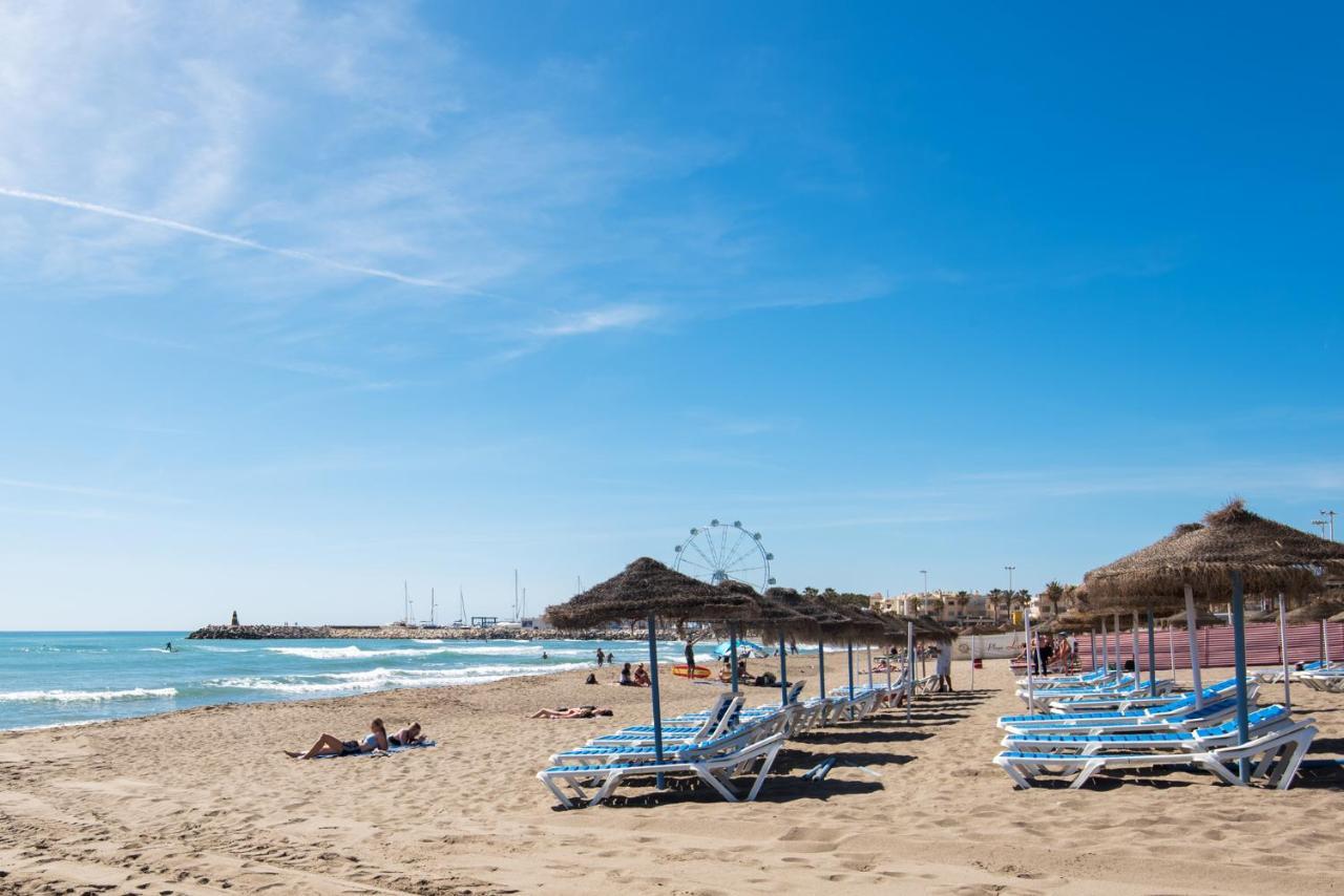 Aloha Puerto Private Apartment 1St Line Carihuela Beach Torremolinos Exterior photo