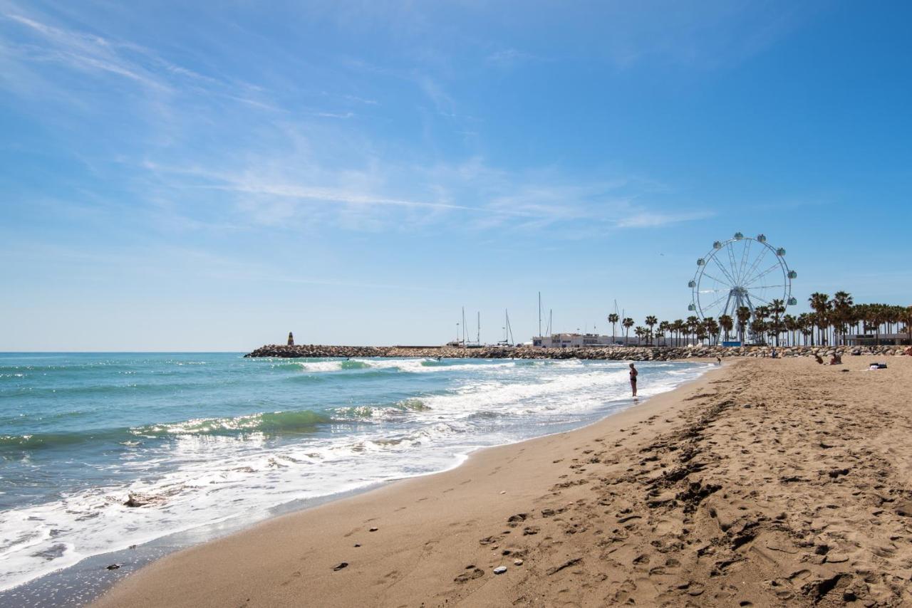 Aloha Puerto Private Apartment 1St Line Carihuela Beach Torremolinos Exterior photo